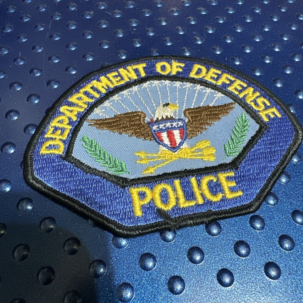 FEDERAL DEPARTMENT OF DEFENSE POLICE SHOULDER PATCH